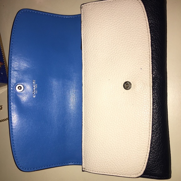 Coach Wallet - Picture 3 of 6